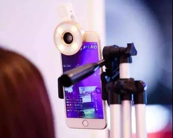 網絡直播亂象整治升級 47名主播被列入黑名單，封禁5年警示行業